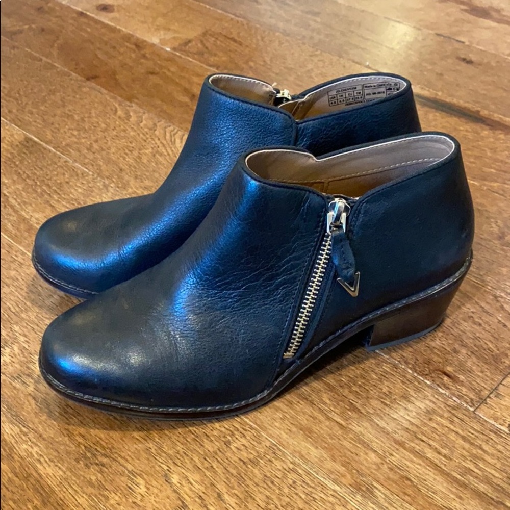 Vionic Ankle Booties